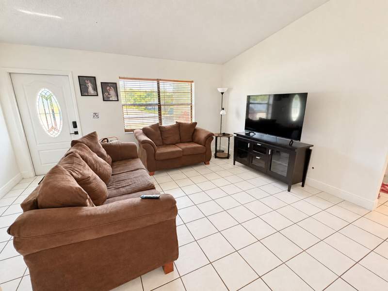 5 bedroom Single Family Residence at 12411 SW 10th Court, Orange Tree Homes, Davie — photo 4