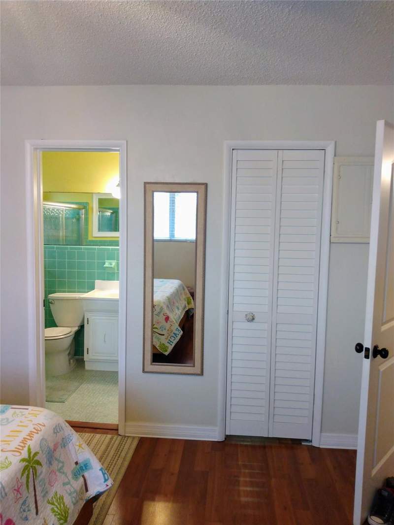 1 bedroom Stock Cooperative at 1717 Rodman Street #18, Rodman Gardens, Hollywood — photo 5