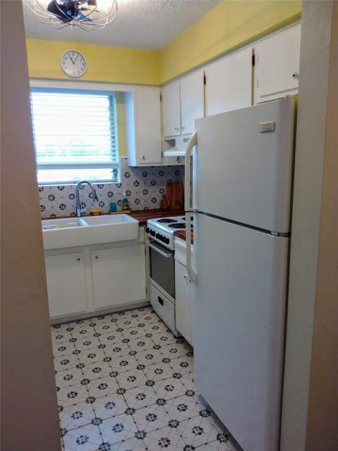 1717 Rodman Street #18, Hollywood FL - photo 13 of 20