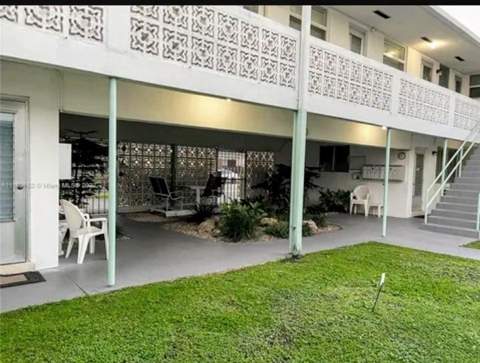1717 Rodman Street #18, Hollywood FL - photo 18 of 20