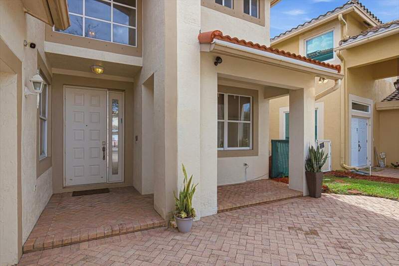 5 bedroom Single Family Residence at 5341 NW 121st Avenue, Coral Shores, Coral Springs — photo 4