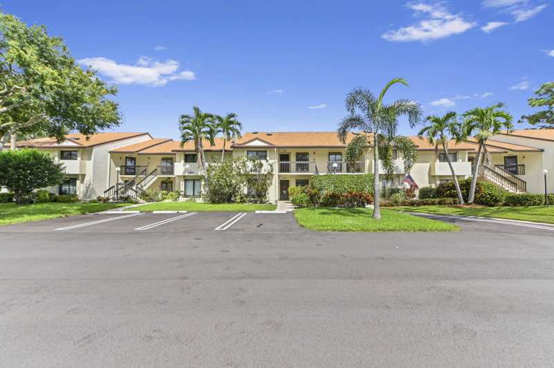 2 bedroom Condominium at 3385 Lucerne Park Drive, Park Pointe, Greenacres — photo 1