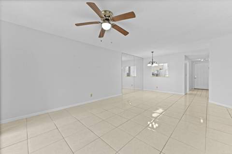 3385 Lucerne Park Drive, Greenacres FL - photo 10 of 28