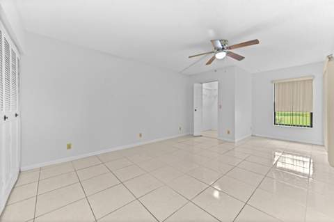 3385 Lucerne Park Drive, Greenacres FL - photo 15 of 28