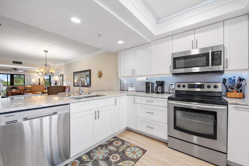 2 bedroom Condominium at 601 Seafarer Circle #201, Marina At The Bluffs Condo, Jupiter — photo 4