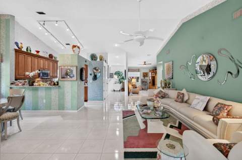 9865 Seacrest Circle #202, Boynton Beach FL - photo 14 of 50