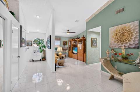 9865 Seacrest Circle #202, Boynton Beach FL - photo 23 of 50