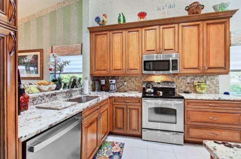 9865 Seacrest Circle #202, Boynton Beach FL - photo 16 of 50