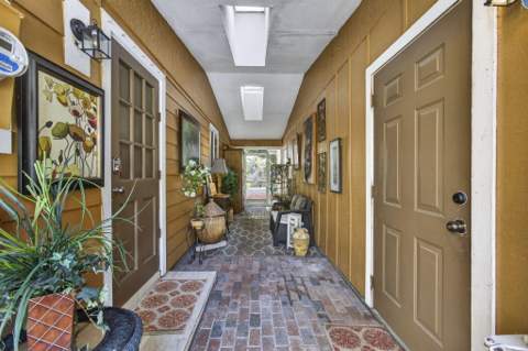 3470 Custer Avenue, Lake Worth FL - photo 6 of 60