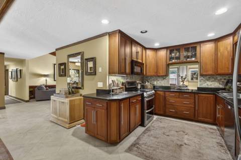 3470 Custer Avenue, Lake Worth FL - photo 10 of 60