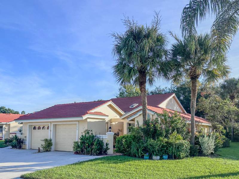 2 bedroom Villa at 3679 SW Whispering Sound Drive, Whispering Sound, Palm City — photo 2