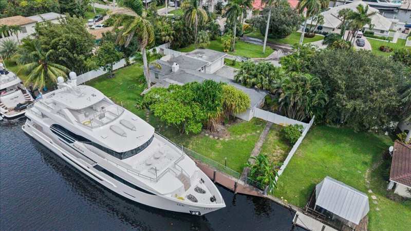 2 bedroom Single Family Residence at 2337 SW 27th Avenue, River Lanes, Fort Lauderdale — photo 1