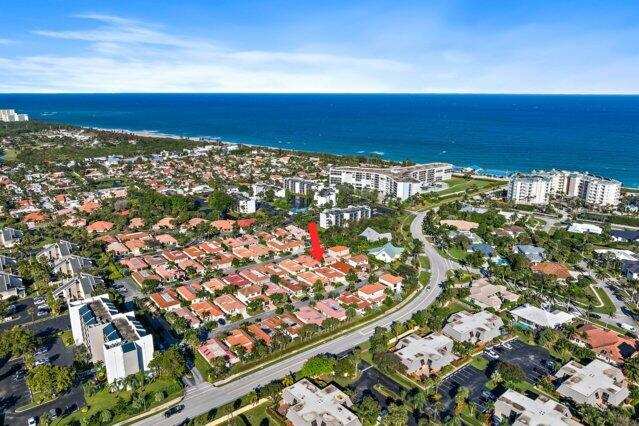 2 bedroom Single Family Residence at 1483 Vía Del Sol, Via Del Mar Condo 02, Jupiter — photo 1