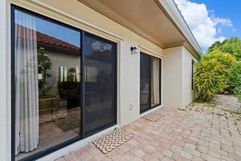 1483 Vía Del Sol, Jupiter FL - photo 16 of 24