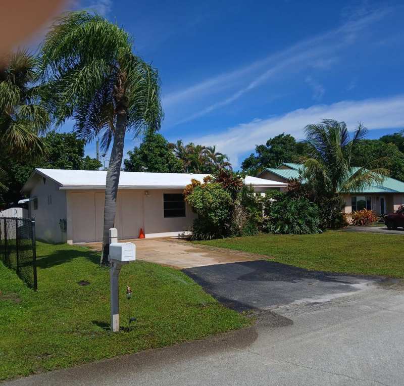 2 bedroom Single Family Residence at 1075 James Road, Hypoluxo Ridge, Lantana — photo 1