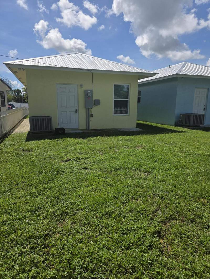 1 bedroom Single Family Residence at 4587 Cambridge Street, Kenwood, Lake Worth Beach — photo 5
