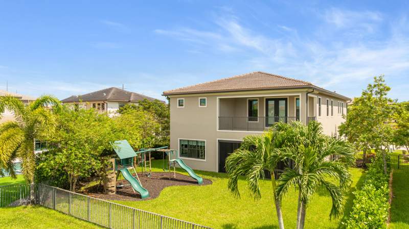 4 bedroom Single Family Residence at 9203 Meridian Drive, Watercrest, Parkland — photo 5