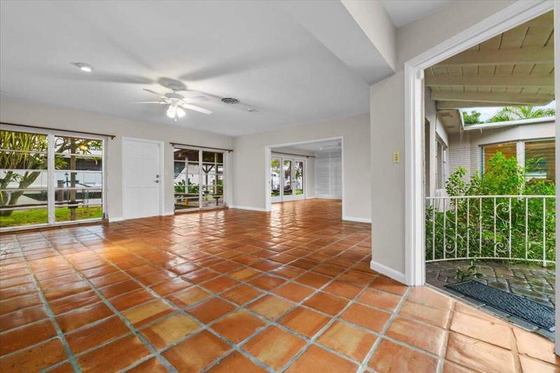 2 bedroom Single Family Residence at 2337 SW 27th Avenue, River Lanes, Fort Lauderdale — photo 4