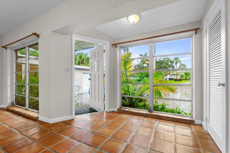2 bedroom Single Family Residence at 2337 SW 27th Avenue, River Lanes, Fort Lauderdale — photo 5