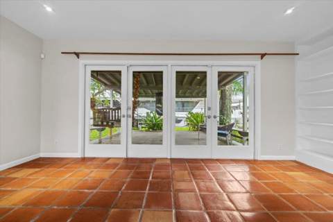 2337 SW 27th Avenue, Fort Lauderdale FL - photo 10 of 36