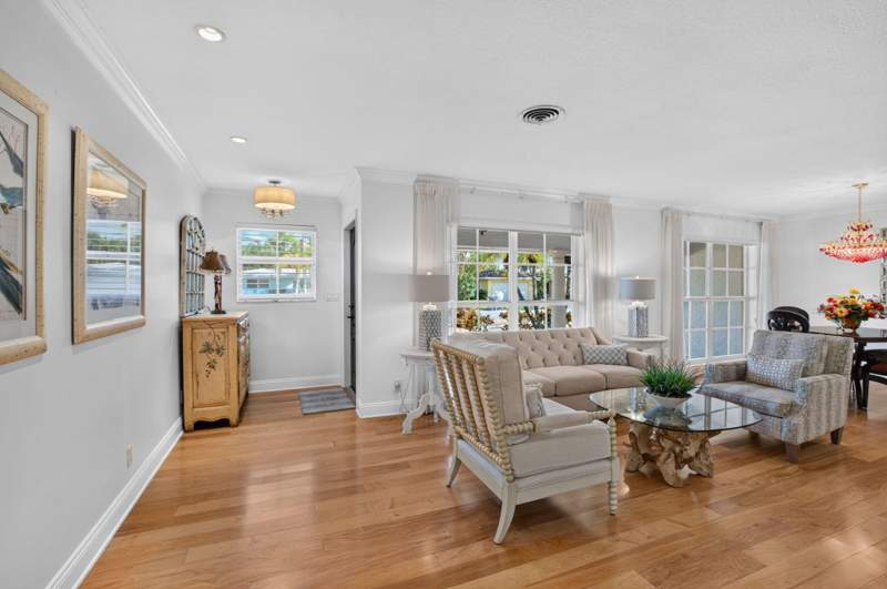 4 bedroom Single Family Residence at 840 SW 2nd Street, Royal Oak Hills, Boca Raton — photo 2