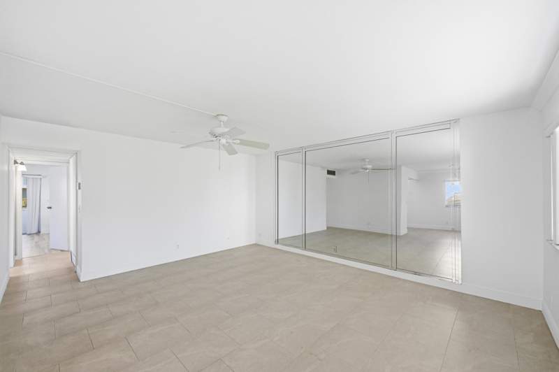 2 bedroom Condominium at 452 Brittany J, Kings Point Brittany Condos, Delray Beach — photo 2
