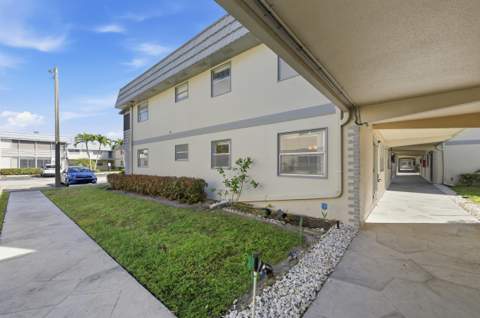 452 Brittany J, Delray Beach FL - photo 21 of 50