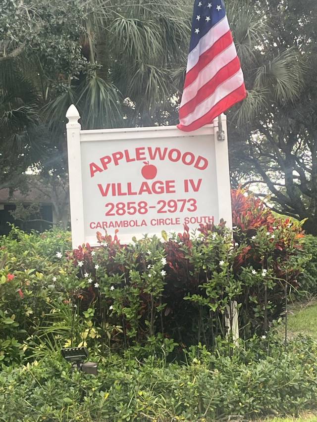 Applewood Village