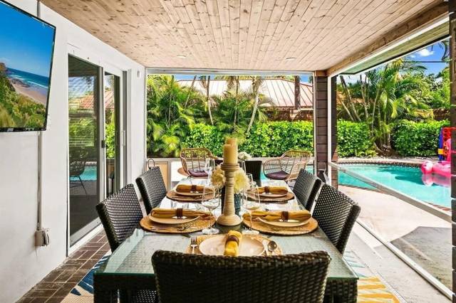 1949 WINDWARD Drive