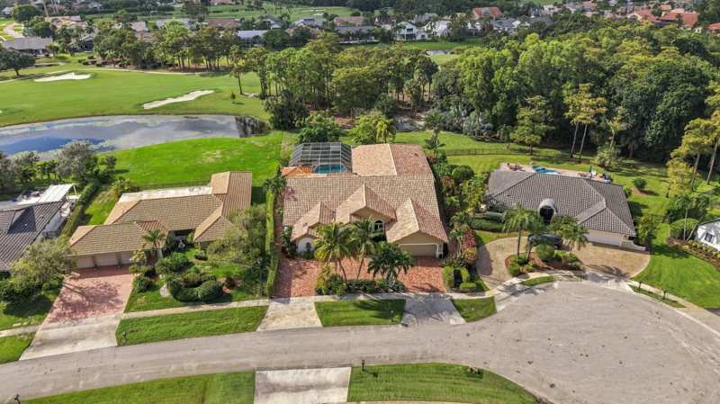 5 bedroom Single Family Residence at 21733 Old Bridge Trail, Boca Woods Country Club Ph 2, Boca Raton — photo 1
