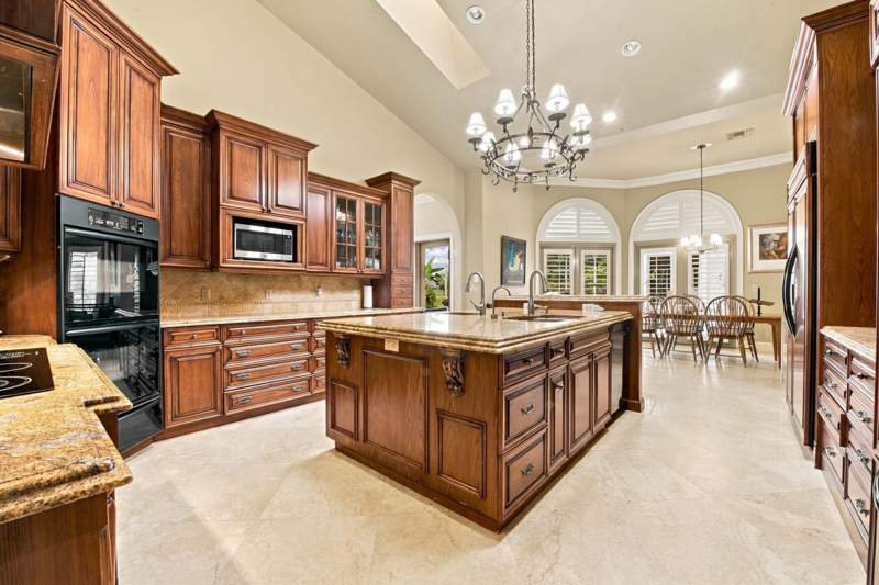 5 bedroom Single Family Residence at 21733 Old Bridge Trail, Boca Woods Country Club Ph 2, Boca Raton — photo 5