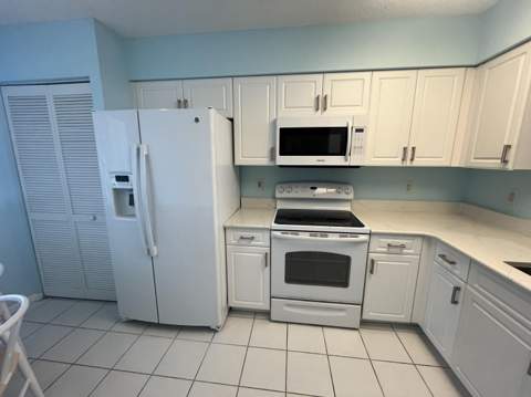 6269 Pointe Regal Circle #305, Delray Beach FL - photo 9 of 41
