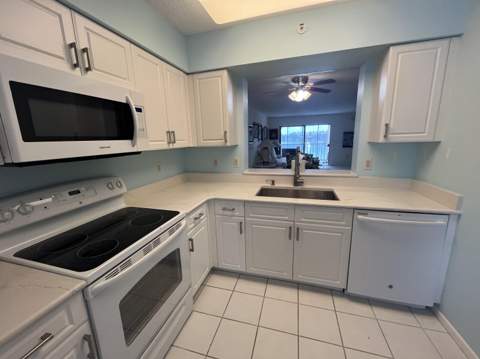 6269 Pointe Regal Circle #305, Delray Beach FL - photo 8 of 41