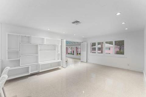 1877 S Ocean Boulevard #10, Delray Beach FL - photo 11 of 31