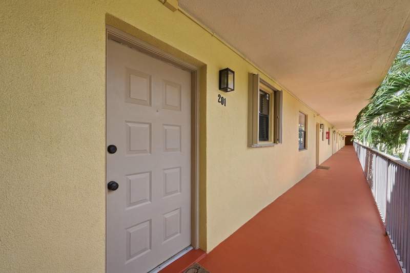 2 bedroom Condominium at 11477 NW 39th Court #201-1, Waters Edge Of Coral Springs, Coral Springs — photo 2