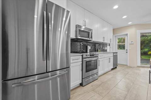 2337 SW 27th Avenue, Fort Lauderdale FL - photo 16 of 36