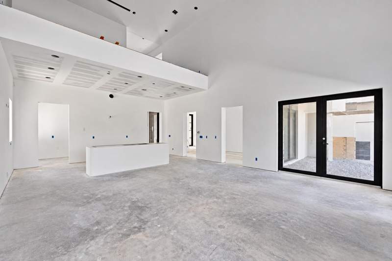 5 bedroom Single Family Residence at 2267 Windsor Road, Windsor Est, Palm Beach Gardens — photo 4