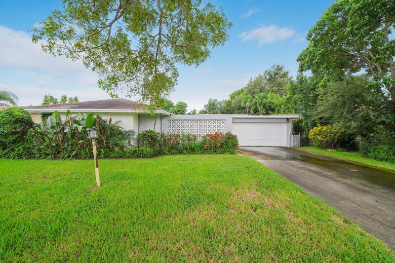 3 bedroom Single Family Residence at 1612 42nd Street, Westfield At Wpb, West Palm Beach — photo 2