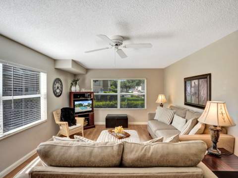 5803 Wheatley Court, Boynton Beach FL - photo 8 of 52