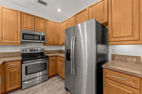 673 NW 38th Circle, Boca Raton FL - photo 17 of 34