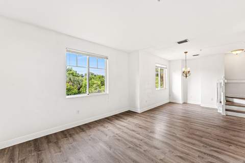 673 NW 38th Circle, Boca Raton FL - photo 7 of 34