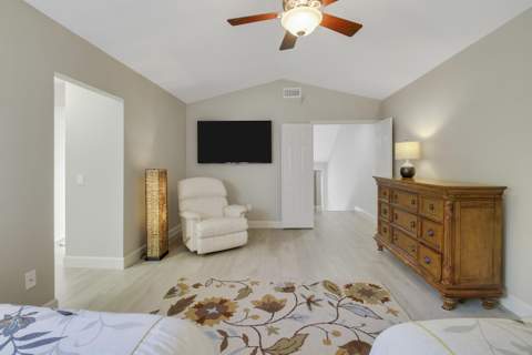587 Prestwick Circle #2, Palm Beach Gardens FL - photo 21 of 48