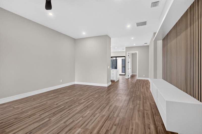 4 bedroom Single Family Residence at 810 34th Street, Northwood Add, West Palm Beach — photo 4