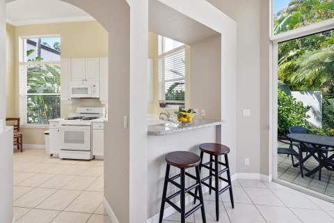 4252 NW 66th Lane, Boca Raton FL - photo 8 of 44