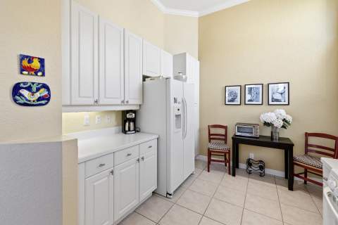 4252 NW 66th Lane, Boca Raton FL - photo 10 of 44
