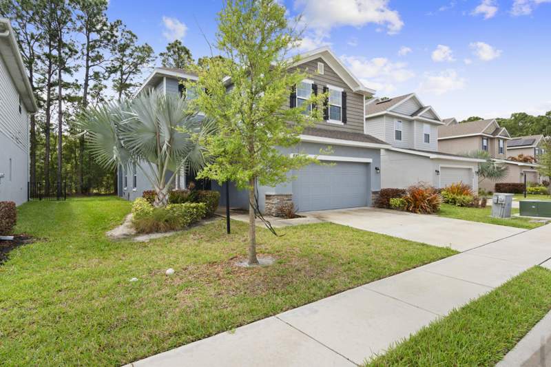 4 bedroom Single Family Residence at 692 NE Turtleback Trail, River Place On The St Lucie No 10 1st Replat, Port St. Lucie — photo 4