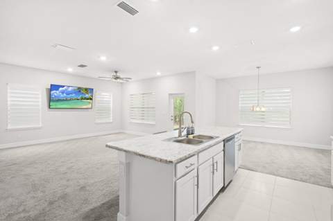 692 NE Turtleback Trail, Port St. Lucie FL - photo 12 of 72