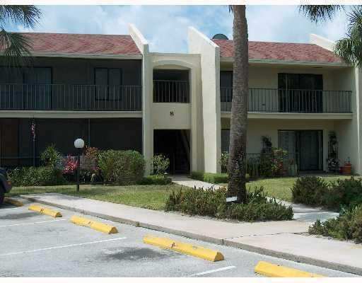 1 bedroom Condominium at 150 Pineview Road #B8, Pines Of Jupiter/Tequesta Condo, Jupiter — photo 1