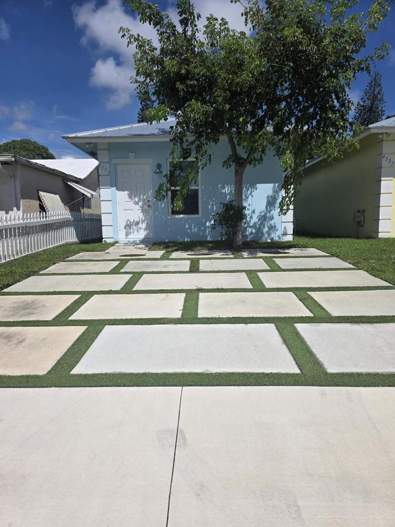 1 bedroom Single Family Residence at 4595 Cambridge Street, Kenwood, Lake Worth Beach — photo 2