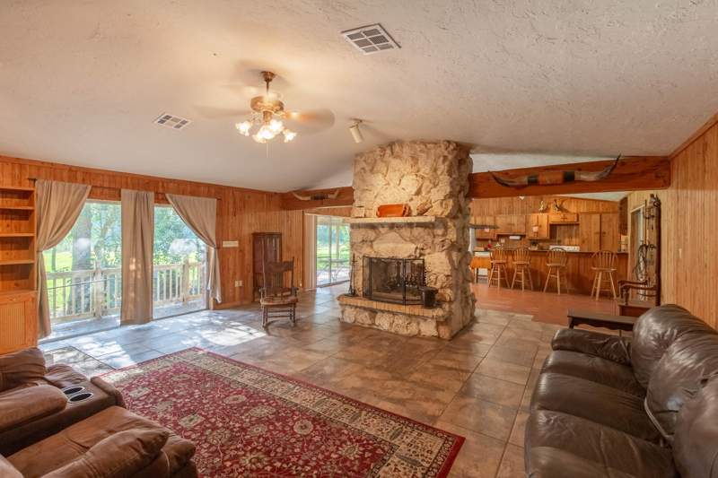2 bedroom Single Family Residence at 2833 F Road, Loxahatchee Groves, Loxahatchee Groves — photo 5